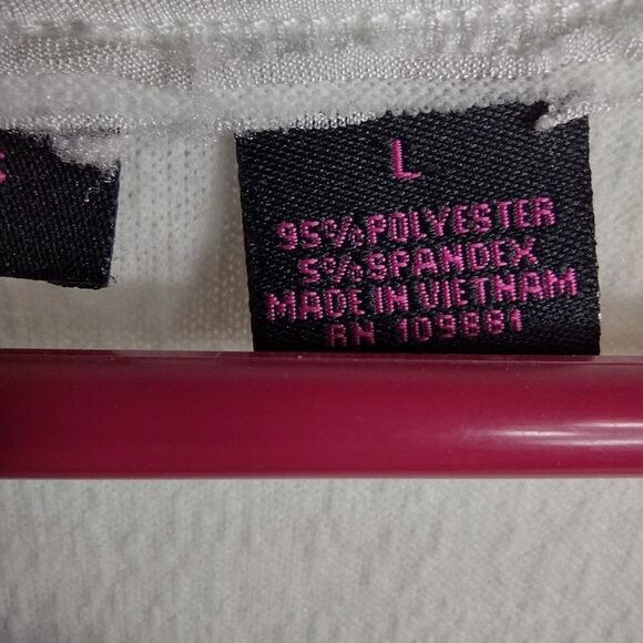 Hayley Matthews top  - Picture 5 of 7